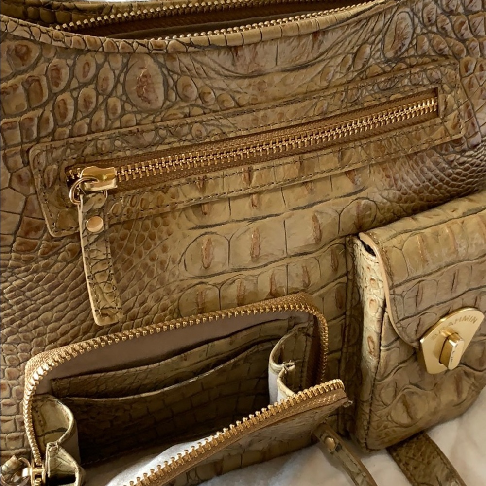 BRAHMIN CROSSBODY BAG - Picture 8 of 8